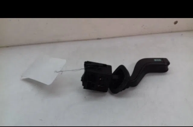 Commande essuie glace Opel MERIVA A Monospace (X03) 1.8 (e75) (2003-2010) occasion — photo 3