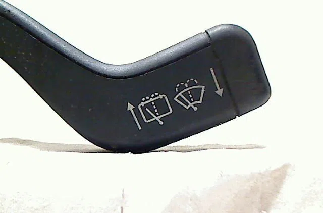 Commande essuie glace OPEL TIGRA I 1995 occasion — photo 2