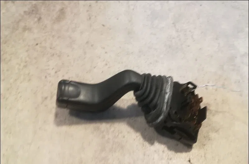 Commande essuie glace Opel VECTRA A 3-5 portes (J89) 1.7 td (f68, m68) (1990-1995) occasion