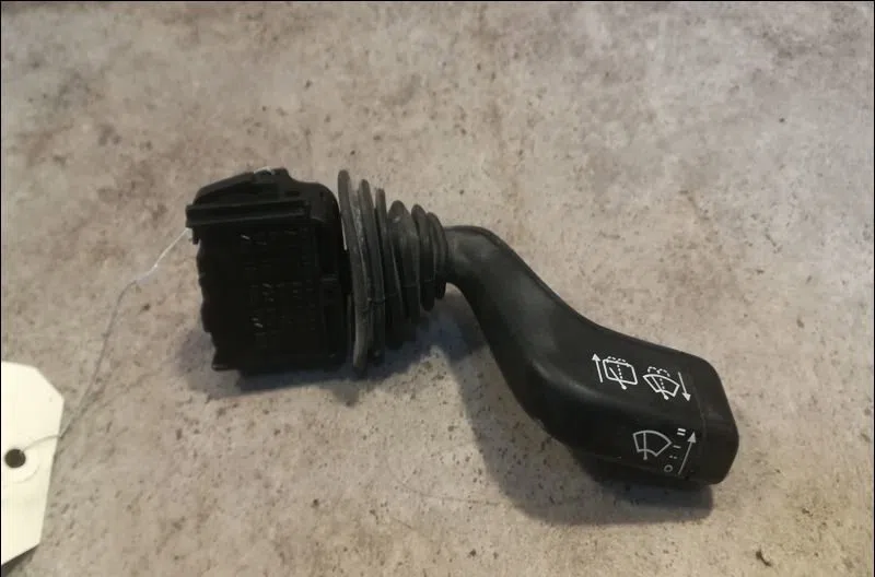 Commande essuie glace Opel VECTRA A 3-5 portes (J89) 1.7 td (f68, m68) (1990-1995) occasion