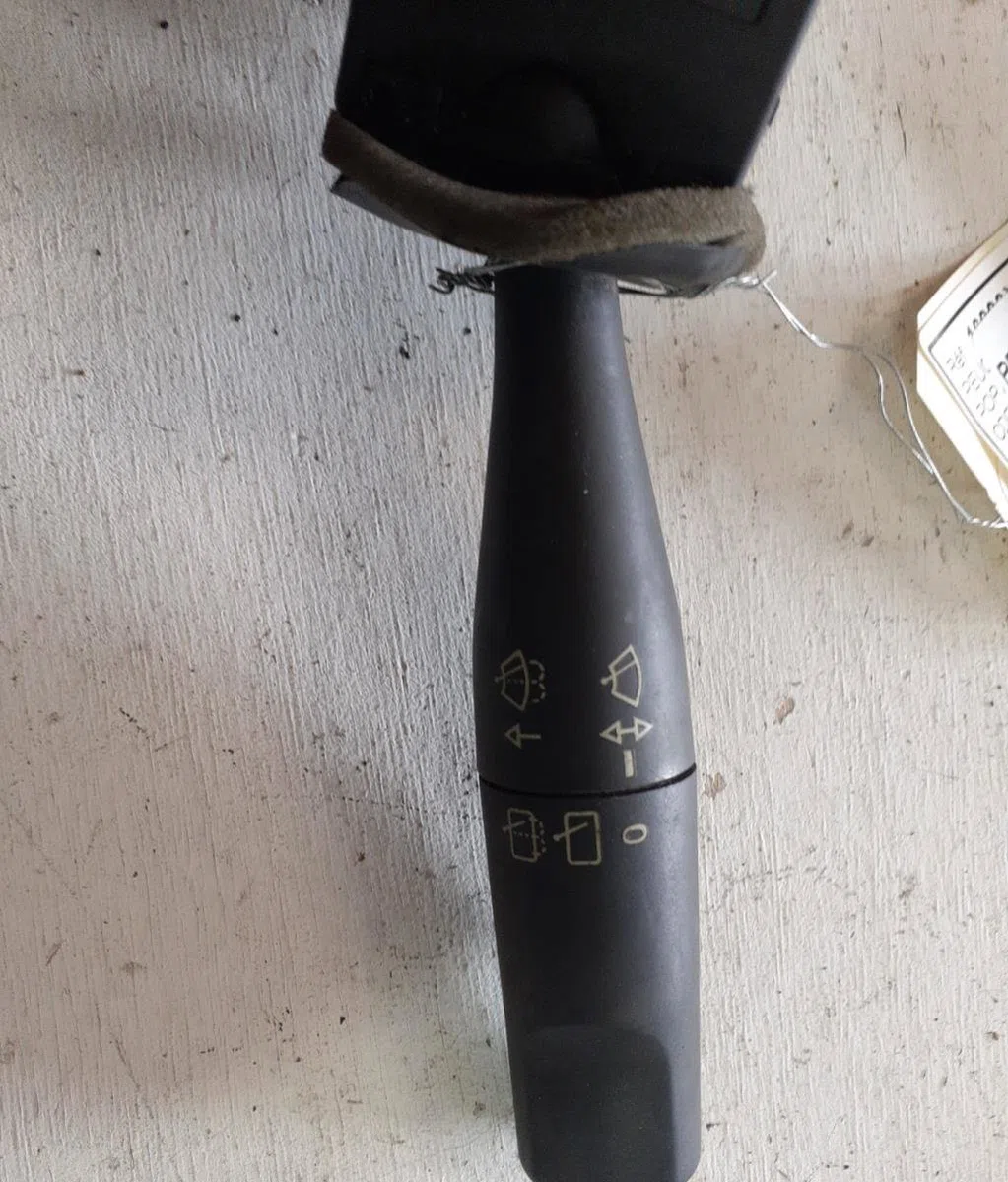 Commande essuie glace Peugeot 106 II (1A_, 1C_) 1.5 d (1998-2004) 3 portes occasion — photo 2