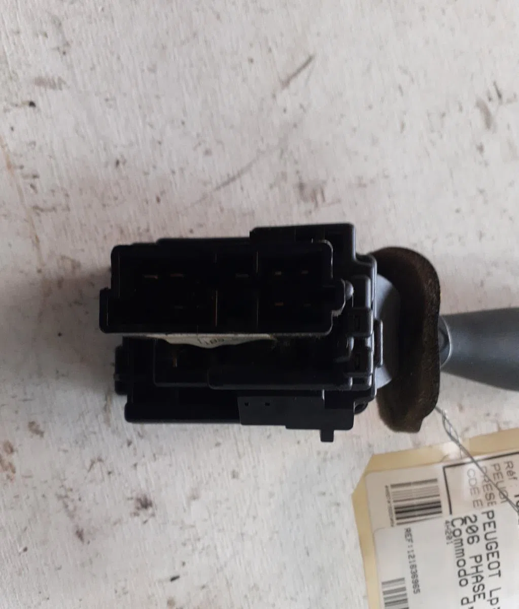 Commande essuie glace Peugeot 206 3-5 portes (2A-C) 1.4 i (1998-2012) 3 portes occasion — photo 2