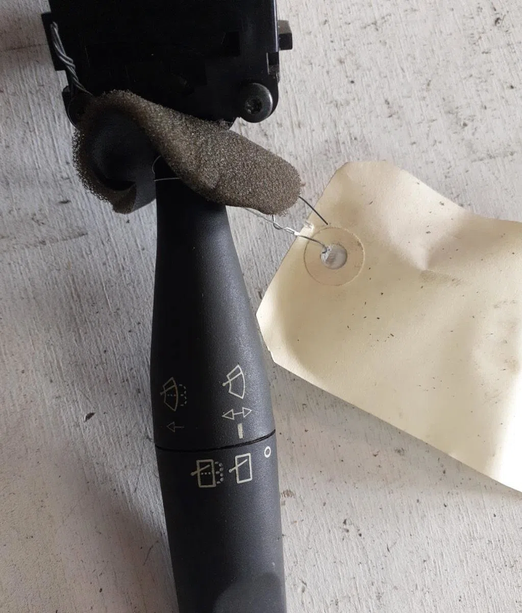 Commande essuie glace Peugeot 206 3-5 portes (2A-C) 1.9 d (1998-2001) 5 portes occasion — photo 2