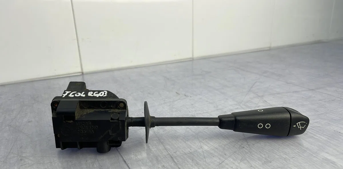Commande essuie glace PEUGEOT 305 PHASE 2 occasion — photo 2