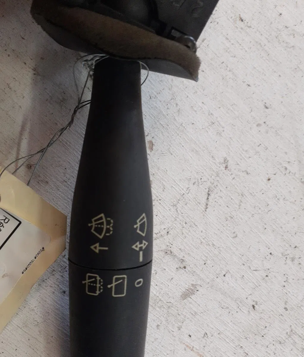 Commande essuie glace Peugeot 306 3-5 portes (7A, 7C, N3, N5) 1.6 (1993-2000) occasion — photo 2