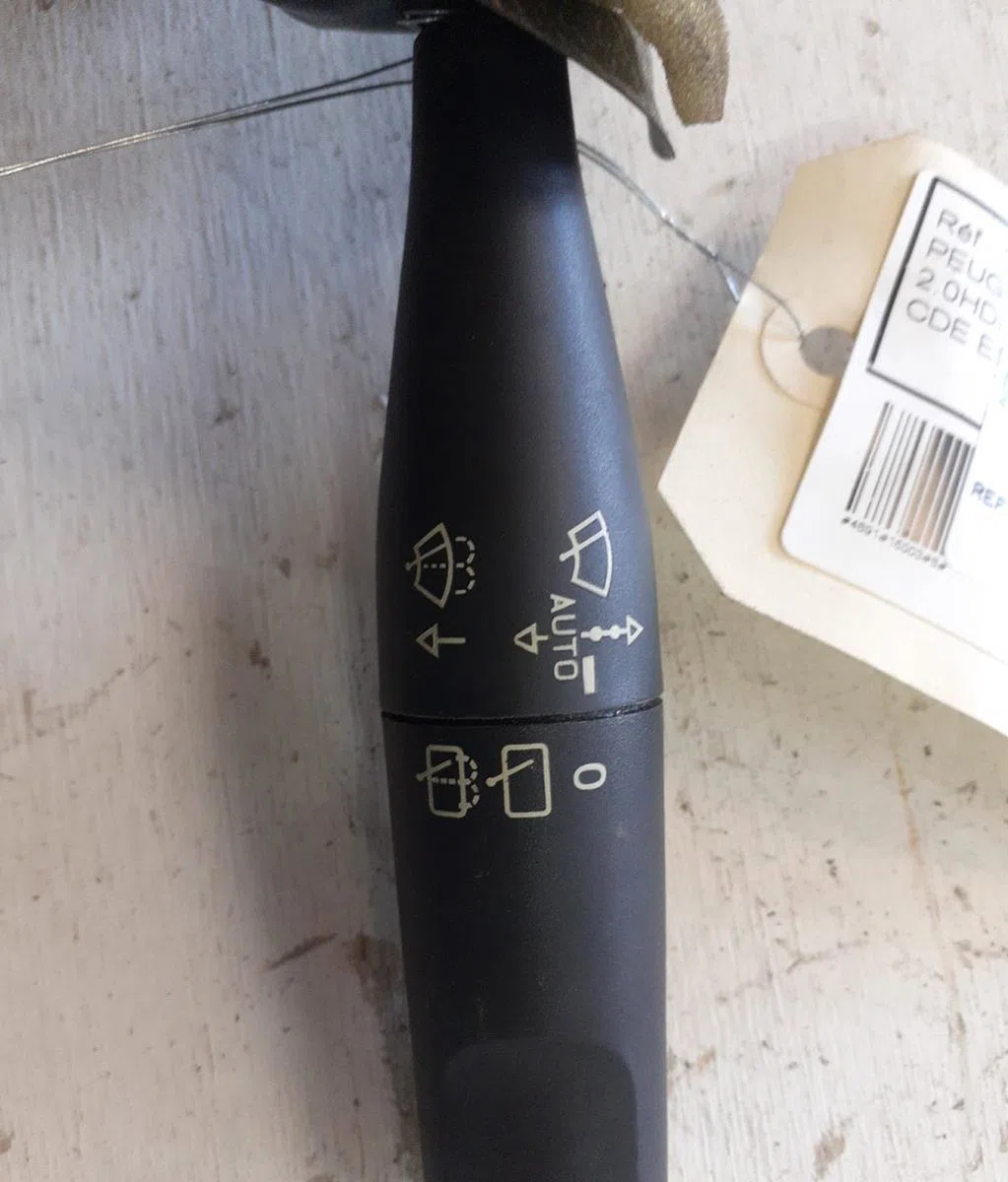 Commande essuie glace Peugeot 306 3-5 portes (7A, 7C, N3, N5) 2.0 hdi 90 (1999-2002) occasion