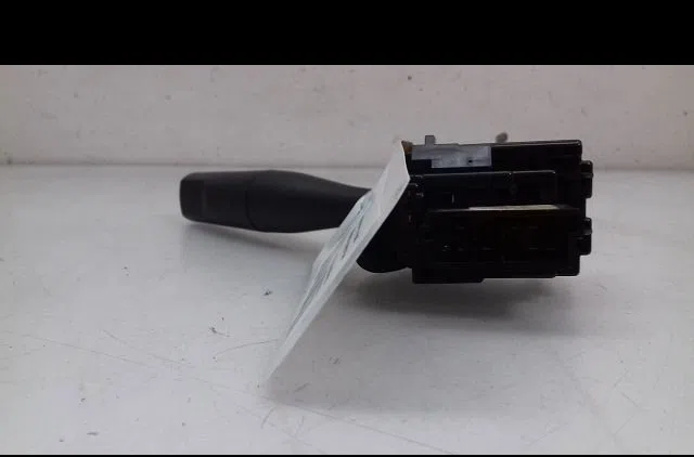 Commande essuie glace Peugeot 306 (7B, N3, N5) 1.9 d (1998-2001) occasion — photo 3
