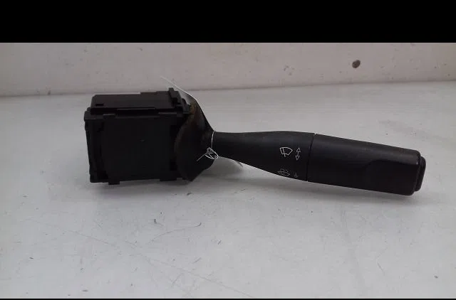 Commande essuie glace Peugeot 306 (7B, N3, N5) 1.9 d (1998-2001) occasion — photo 4