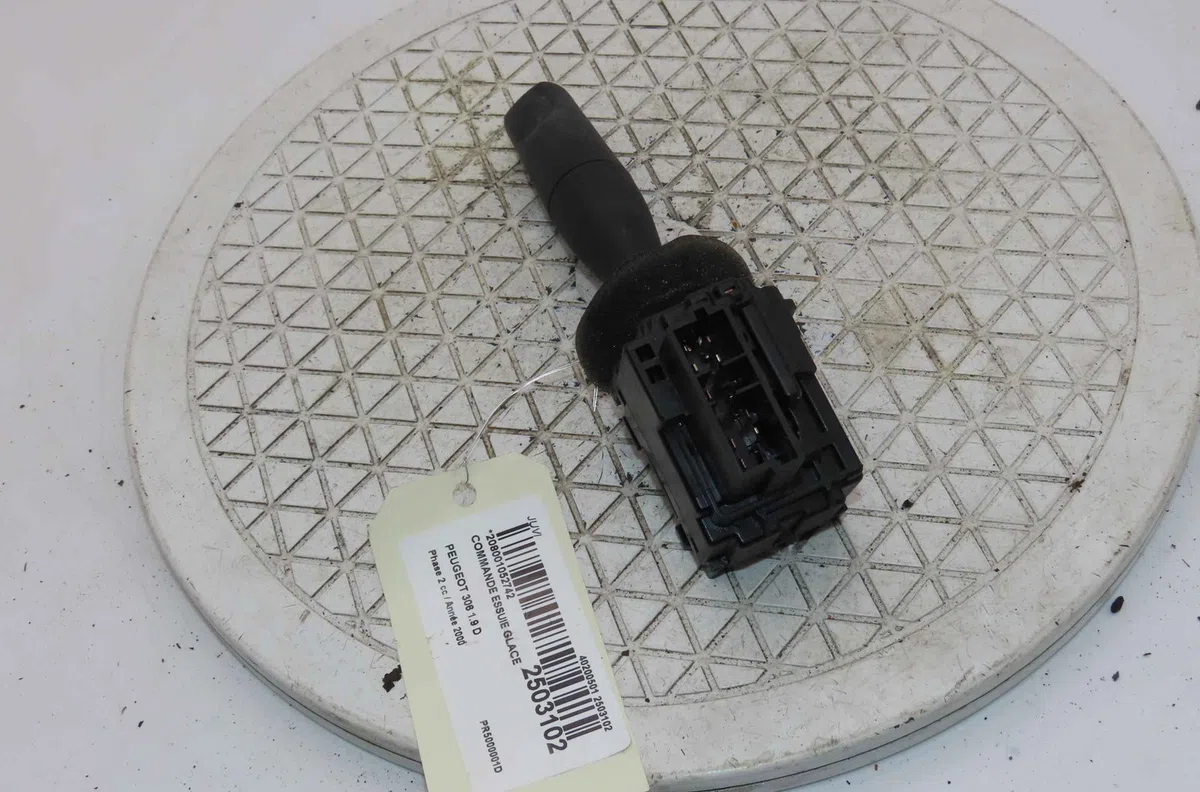 Commande essuie glace PEUGEOT 306 occasion — photo 2