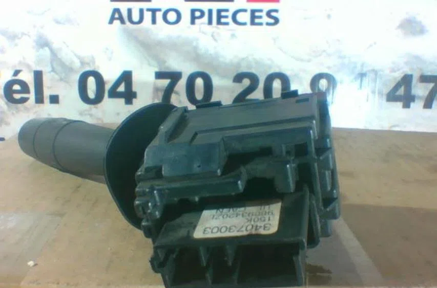 Commande essuie glace PEUGEOT 306 PHASE 2 occasion — photo 3