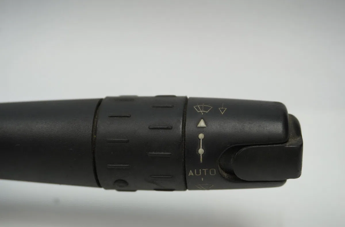 Commande essuie glace Peugeot 406 (8B) 2.0 hdi 110 (1998-2001) 4 portes occasion — photo 2