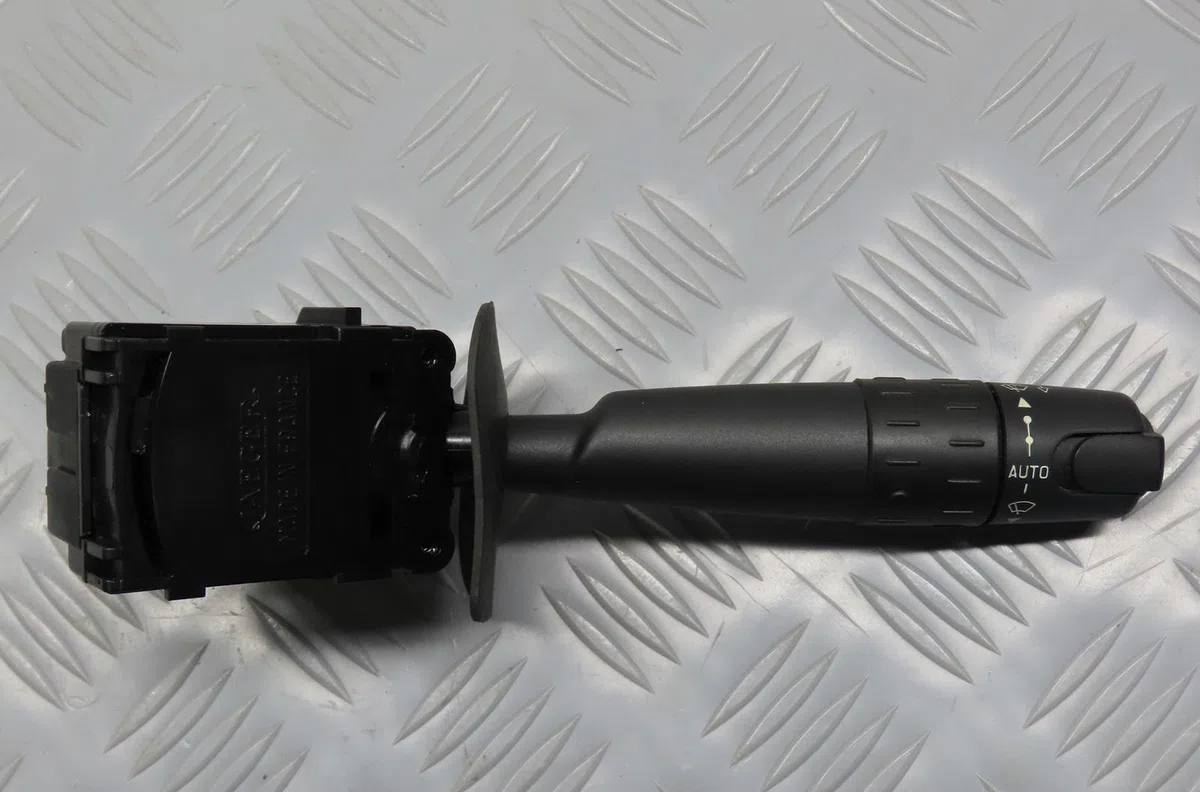 Commande essuie glace Peugeot 406 Coupé (8C) 3.0 v6 24v (1997-2004) occasion