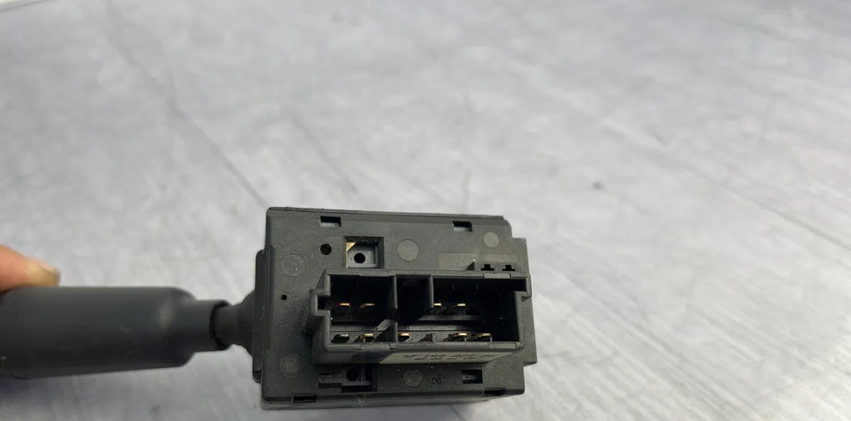 Commande essuie glace PEUGEOT 406 PHASE 1 occasion — photo 3