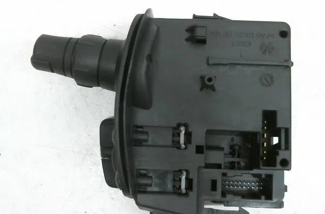 Commande essuie glace RENAULT CLIO 1.6I 16V - 100 - BVA XV DE FRANCE occasion — photo 3