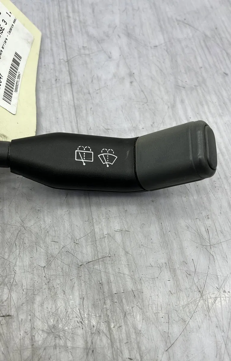 Commande essuie glace RENAULT CLIO 1 PHASE 3 occasion — photo 3