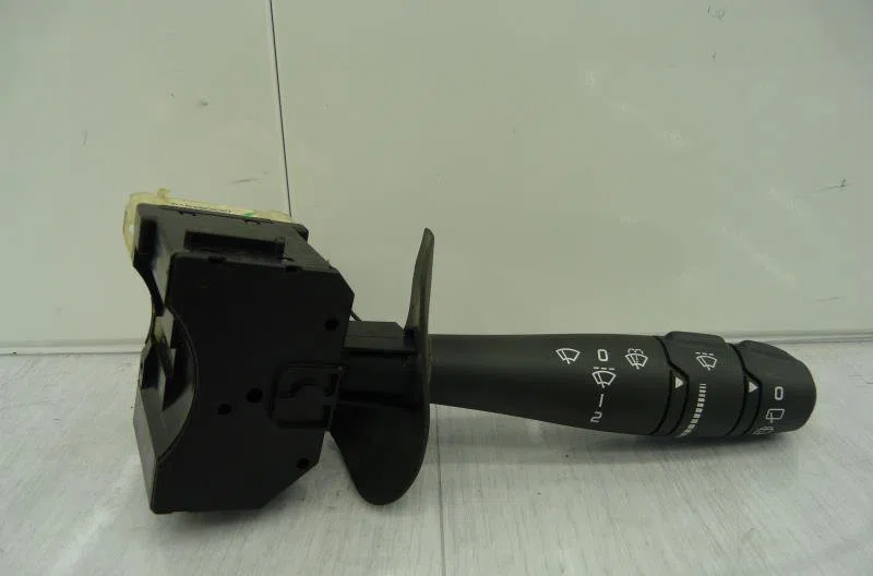 Commande essuie glace RENAULT CLIO 2 PHASE 2 occasion — photo 3