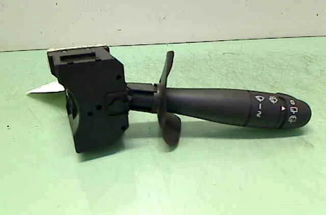 Commande essuie glace RENAULT CLIO II 2005 occasion — photo 4