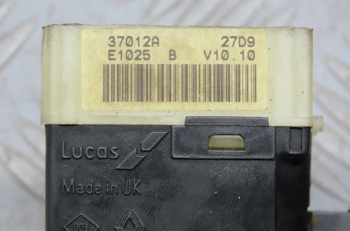 Commande essuie glace Renault CLIO II (BB_, CB_) 1.2 (bb0a, bb0f, bb10, bb1k, bb28, bb2d, bb2h, cb0a,... (1998-2010) 5 portes occasion — photo 4