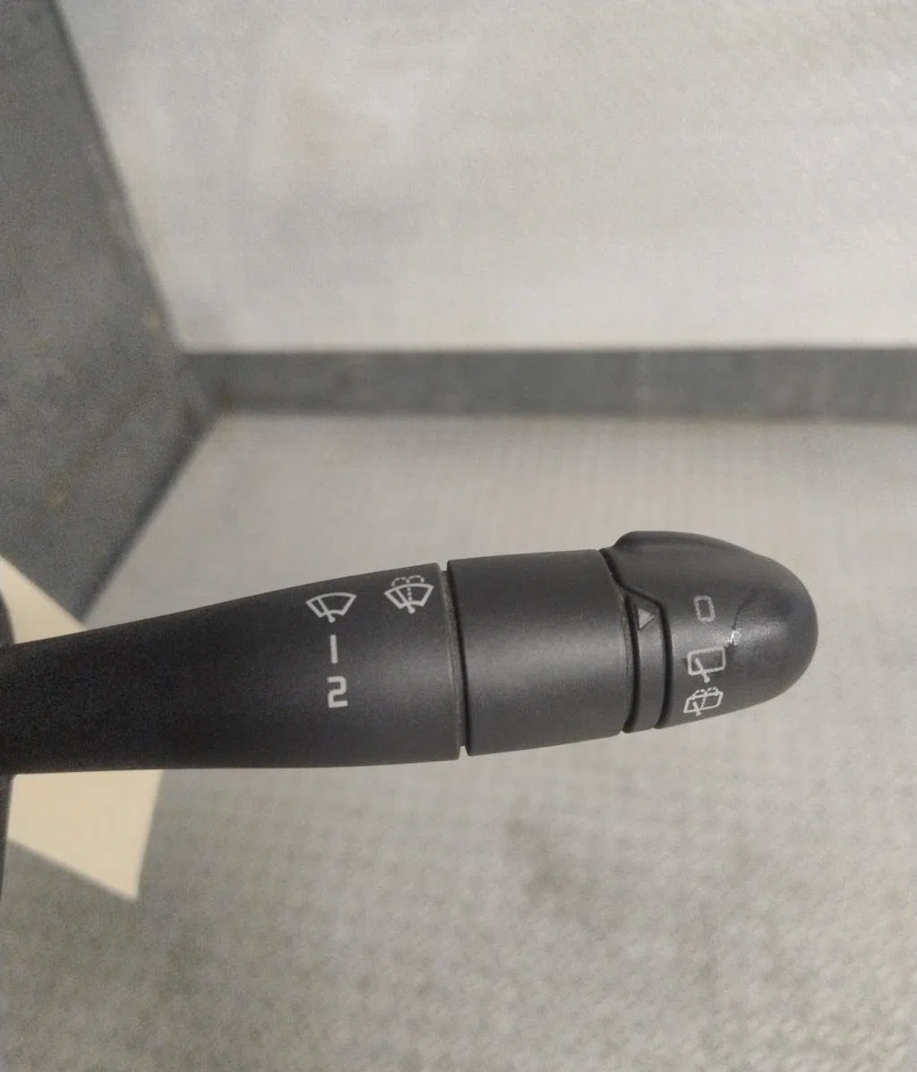 Commande essuie glace Renault CLIO II (BB_, CB_) 1.4 (b-cb0c, b-cb0s) (1998-2005) occasion — photo 3