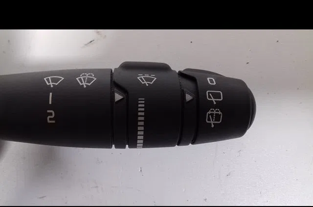 Commande essuie glace Renault CLIO II (BB_, CB_) 1.6 (b-cb0d, bb00) (1998-2005) occasion