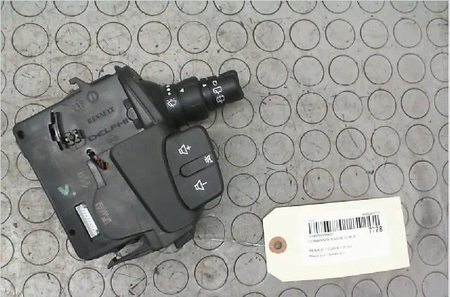 Commande essuie glace Renault CLIO III (BR0-1, CR0-1) 1.2 16v (br02, br0j, br11, cr02, cr0j, cr11) (2005-2014) 5 portes 