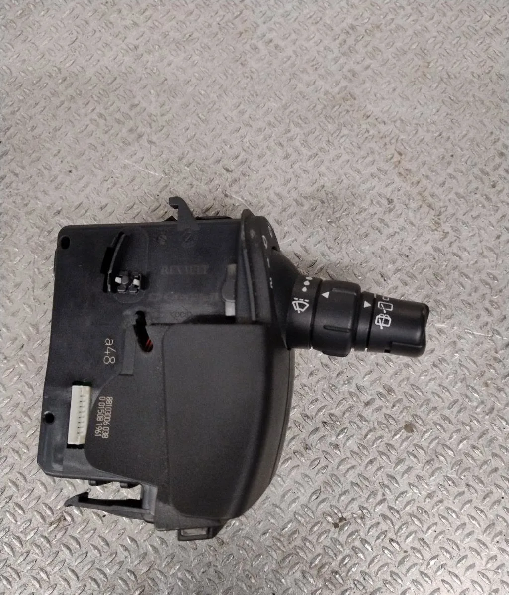 Commande essuie glace Renault CLIO III (BR0-1, CR0-1) 1.2 16v (br02, br0j, br11, cr02, cr0j, cr11) (2005-2014) 5 portes occasion