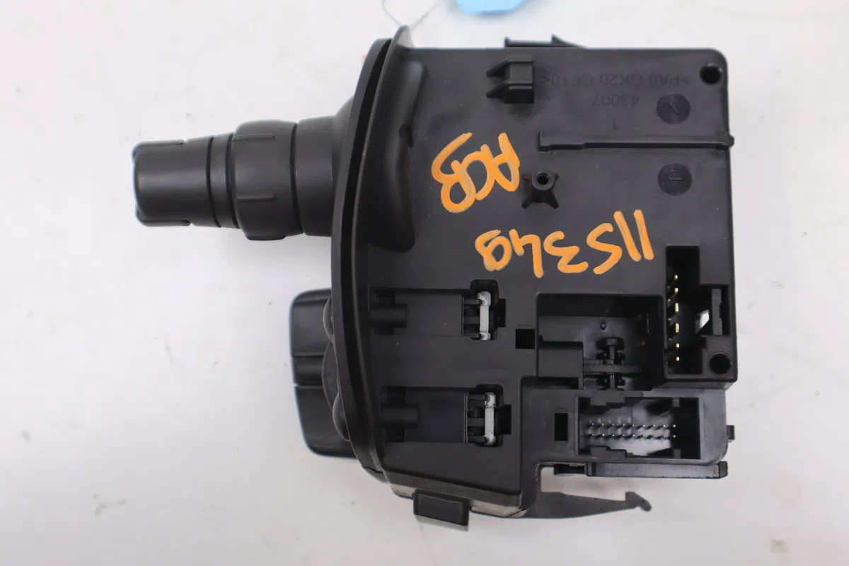 Commande essuie glace Renault CLIO III (BR0-1, CR0-1) 1.5 dci (br0h, cr0h, cr1s, br1s) (2005-2014) 3 portes occasion — photo 4
