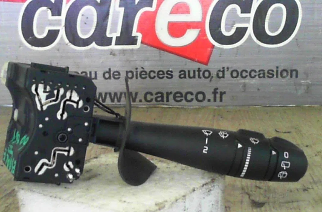Commande essuie glace RENAULT ESPACE 3  ESPACE 3 occasion — photo 2