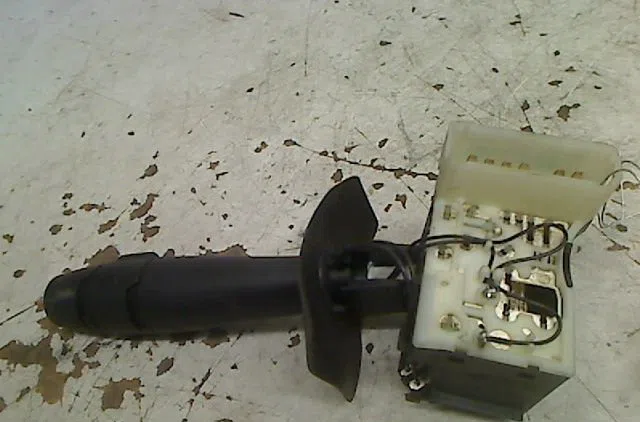 Commande essuie glace Renault ESPACE III (JE0_) 2.0 16v (je0n, je0l, je02) (1998-2002) occasion — photo 3