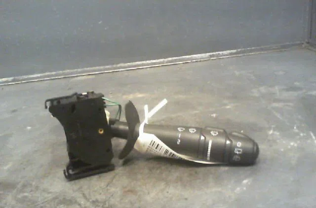 Commande essuie glace Renault ESPACE IV (JK0-1_) 2.2 dci (jk0h) (2002-2006) occasion — photo 3
