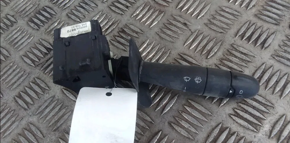 Commande essuie glace RENAULT KANGOO 1 occasion — photo 3