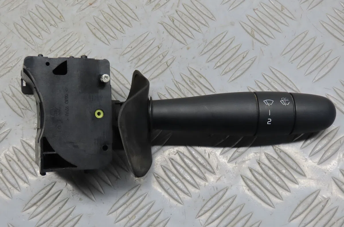Commande essuie glace Renault KANGOO Express (FC0-1_) D 55 1.9 (fc0d) (1997) occasion — photo 4