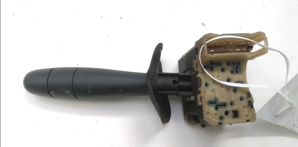 Commande essuie glace Renault KANGOO Express (FC0-1_) D 65 1.9 (fc0e, fc02, fc0j, fc0n) (1997) 4 portes occasion — photo 2