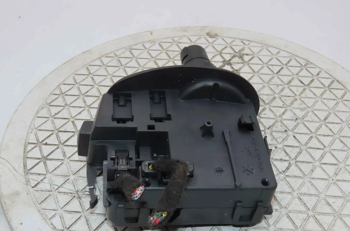 Commande essuie glace RENAULT KANGOO II occasion — photo 2
