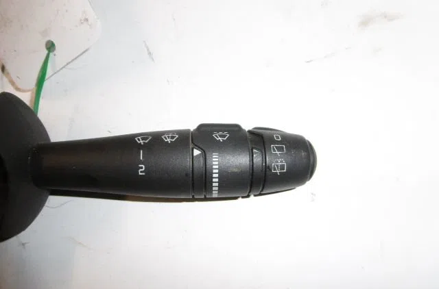 Commande essuie glace RENAULT LAGUNA 2001 occasion — photo 2