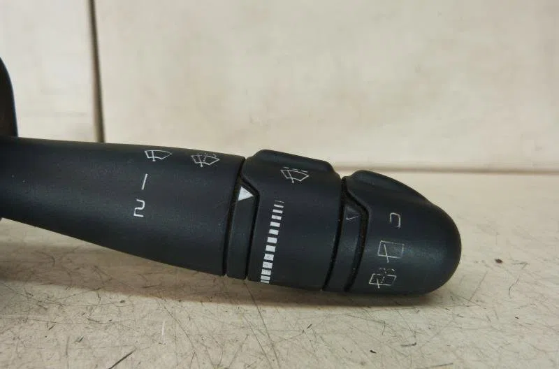 Commande essuie glace RENAULT MEGANE 1 PHASE 1 COUPE occasion