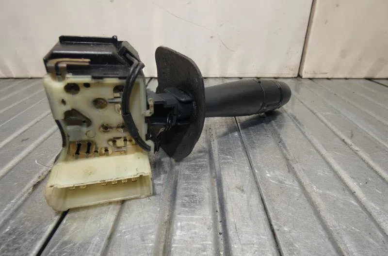 Commande essuie glace RENAULT MEGANE 1 PHASE 1 occasion — photo 4
