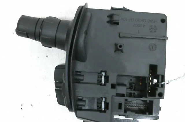 Commande essuie glace RENAULT MODUS 1.2 I 16V 8 EXPRESSION occasion — photo 4