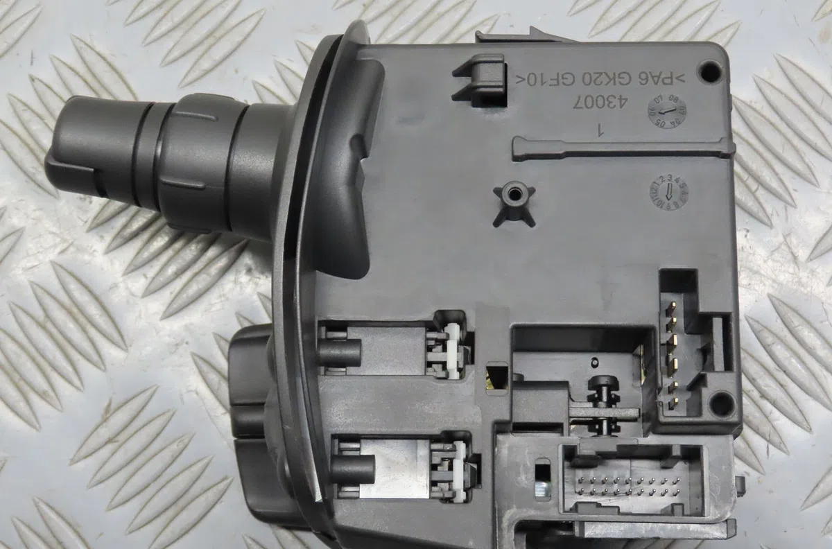 Commande essuie glace Renault MODUS - GRAND MODUS (F-JP0_) 1.2 (jp0c, jp0k, fp0c, fp0k, fp0p, jp0p, jp0t) (2004) 5 porte