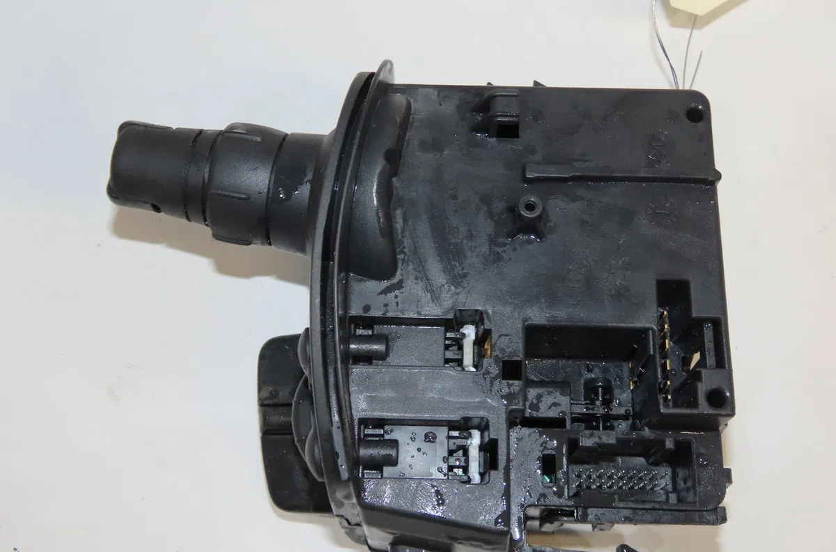 Commande essuie glace Renault MODUS - GRAND MODUS (F-JP0_) 1.2 (jp0c, jp0k, fp0c, fp0k, fp0p, jp0p, jp0t) (2004) 5 portes occasion — photo 2