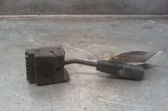 Commande essuie glace RENAULT R5 1990 occasion — photo 3