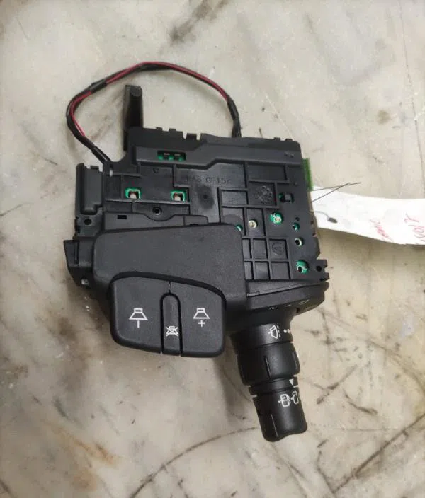 Commande essuie glace RENAULT SCENIC 2 PHASE 2 occasion — photo 2