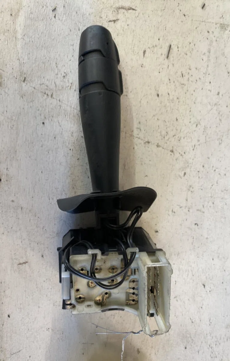 Commande essuie glace Renault SCÉNIC I Monospace (JA0-1_, FA0_) 1.9 dci (ja05, ja1f) (1999-2003) 5 portes occasion — photo 2