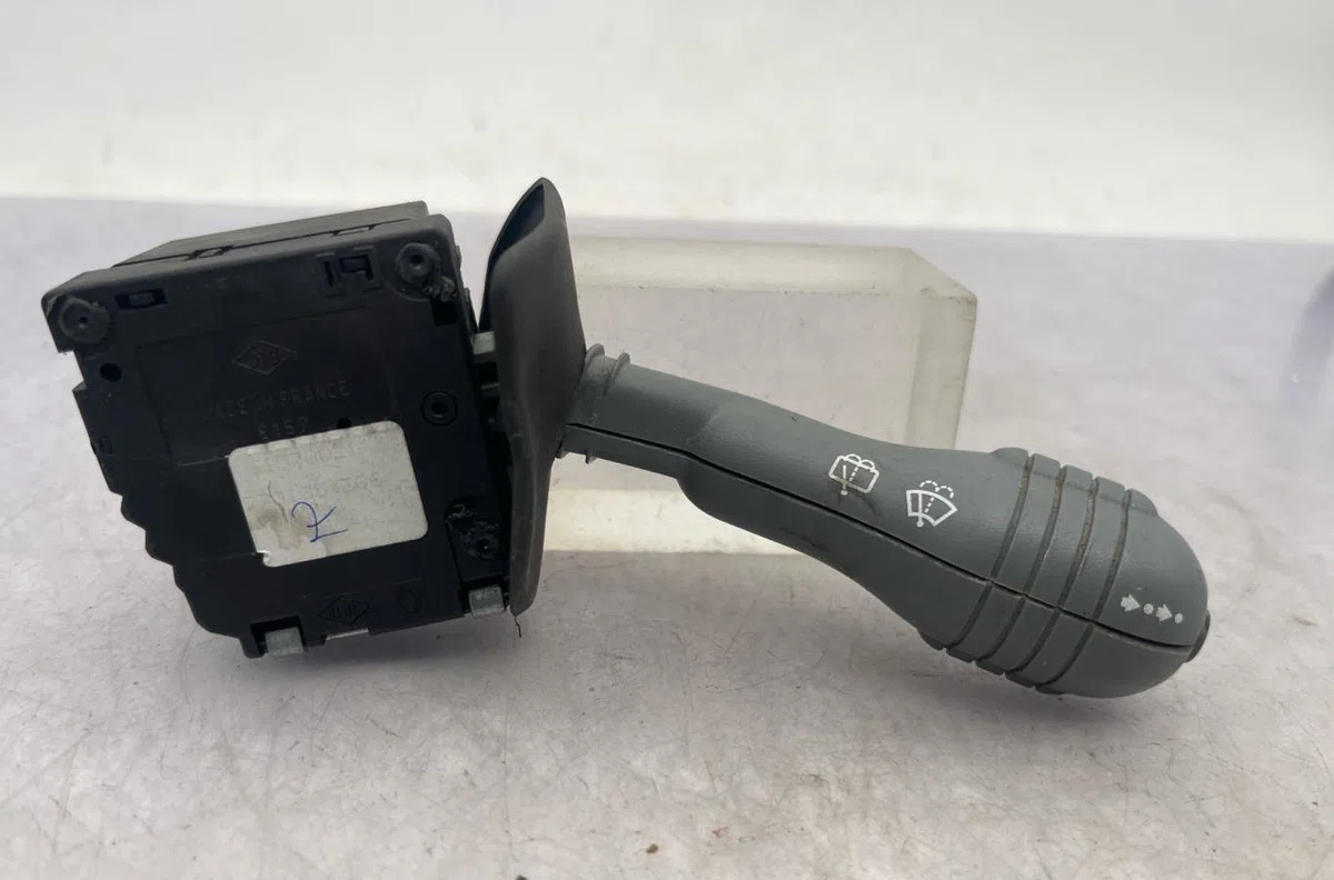Commande essuie glace RENAULT TWINGO 1 PHASE 3 occasion — photo 2