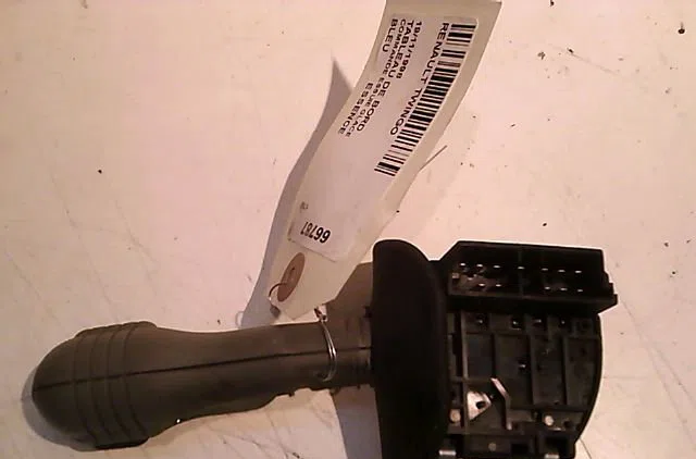Commande essuie glace RENAULT TWINGO occasion — photo 2