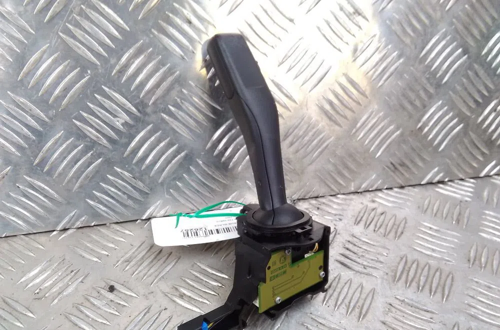 Commande essuie glace Seat ALTEA (5P1) 1.9 tdi (2004) 5 portes occasion — photo 4