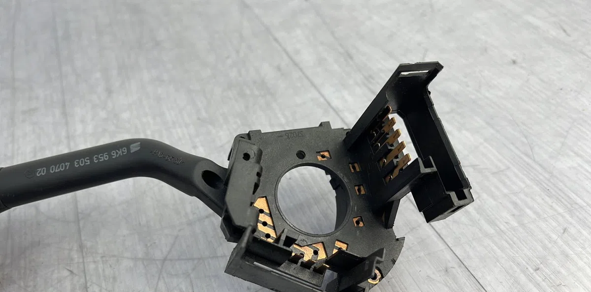 Commande essuie glace SEAT IBIZA 2 PHASE 2 occasion — photo 4