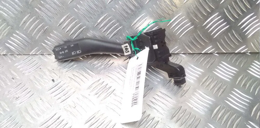 Commande essuie glace SEAT LEON II 2005 occasion — photo 3