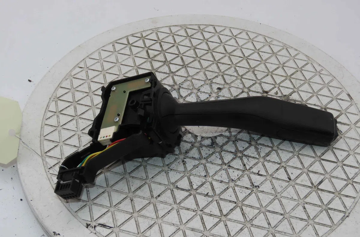 Commande essuie glace SEAT LEON II occasion — photo 2