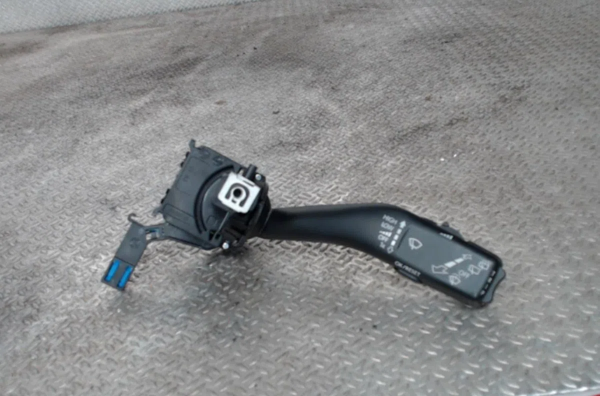 Commande essuie glace SEAT TOLEDO 3  TOLEDO 3 occasion — photo 2